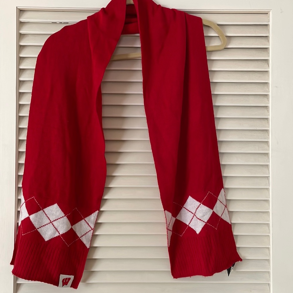 Official Wisconsin Badger Scarf Adidas